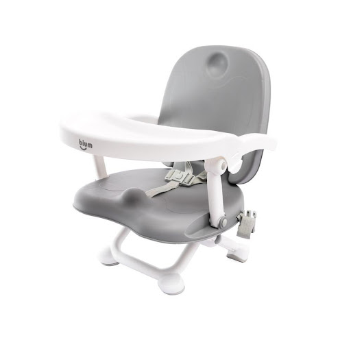 Silla Comedor Booster Bium Gris Bium Unidad x 1 La Silla Comedor Booster Bium Gris es una práctica y funcional solución para las comidas del bebé, ideal para colocar sobre la silla del comedor familiar. Gracias a su diseño compacto y plegable, se a