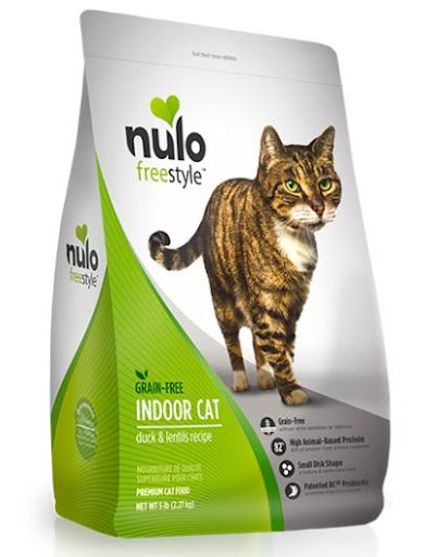 NULO F ADULTO INDOOR PATO 5,44 KG NULO  x 1 Nutrición completa para gatos adultos de interior, con pato como proteína principal, ideal para mantener un peso saludable y una digestión equilibrada.