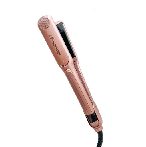 Plancha PRO Mandarinna Oro Rosa MANDARINNA BGT Unidad x 1 Nueva Plancha PRO Mandarinna
La mejor plancha del mercado, logra alisados perfectos, con un resultado muy profesional desde casa.
Planchado RÁPIDO y CONTROL FRIZZ
Brillo, Suavidad y Movimiento.
¡A PRU