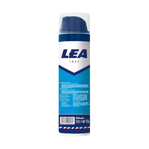 LEA Espuma de Afeitar Clásica para Hombre LEA Frasco x 1 La espuma de afeitar LEA es una espuma cremosa que hidrata y suaviza las capas superficiales de la piel y permite un afeitado rápido, cuidadoso y confortable. Su alto contenido en Glicerina mejora  el