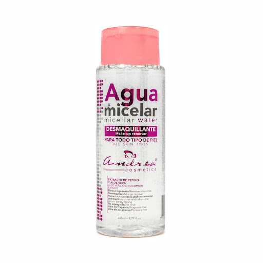 Agua Micelar Liquida ANDREA COSMETICS 260ML x 1 Diseñada para remover suavemente el maquillaje, sin irritar la piel de tu rostro. Cuenta con micelas activas que adicionalmente eliminan la grasa e impurezas acumuladas en el día a día. No necesita en
