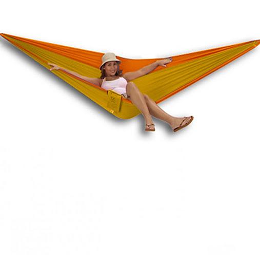 HAMACA INDIVIDUAL AMARILLO / NARANJA Tukeke Bolsa x 1 Se guarda súper compacto dentro de su propio bolsillo. Por lo que es muy fácil de llevar a donde quieras-  Tejido de Nylon respirable y de alta resistencia, con triple costura para aumentar su durabil