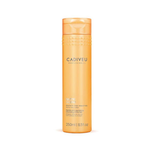 Shampoo Cadiveu Nutri Glow 250ml Cadiveu TARRO x 1 Su potente fórmula combina más de 12 potentes aceites para nutrir profundamente el cabello. Su textura transparente y nutritiva limpia el cabello a la vez que le devuelve el brillo.Beneficios: Promuev