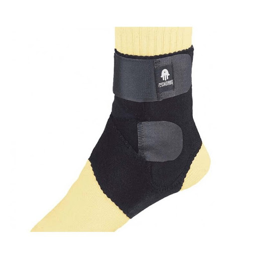 TOBILLERA ESTABILIZADORA LATERAL KR KROMIA  x 1 Órtesis diseñada para proporcionar soporte firme y estabilidad al tobillo, ayudando en la recuperación de esguinces, tendinitis y lesiones deportivas. Fabricada en neopreno, con férulas plásticas late