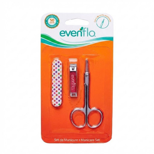 Set de Manicure para Bebe Rosado -  Evenflo Evenflo Blister x 3 Und El estuche de Set de Manicure contiene 1 Tijeras, 1 Lima y 1 Cortaúñas.
Tijeras de acero inoxidable con punta redondeada para la seguridad de tu bebé.
Lima suave para las uñas blandas.
Cortaúñas tamañ