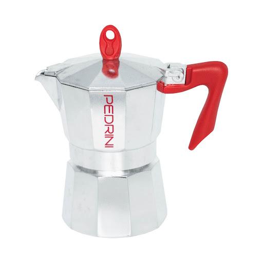 Cafetera 3 Tazas Aluminio Abrillantado Pedrini Caja x 1 Mango resistente hasta 210ġC.- Guarnici½n en silicone altamente resistente.- Cumple con la norma Europea EN601.- V˙lvula de seguridad.- Forma ergonomica para una mejor y c½moda manipulaci½n.- DiseÏo p