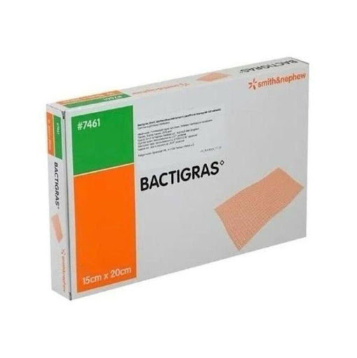BACTIGRAS 15X20 SMITH Smith & Nephew unidad x 1 Apósito de gasa parafinada impregnada con clorhexidina al 0.5%, diseñado para proteger heridas y reducir el riesgo de infección. Actúa como una barrera antimicrobiana, ayudando en la cicatrización sin