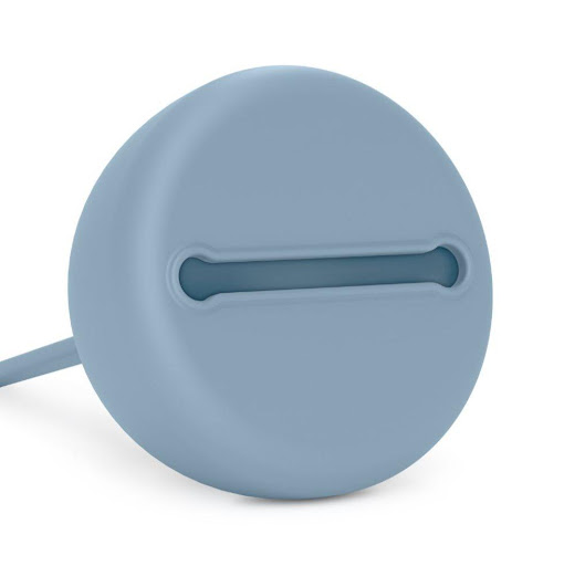 Suavinex Portachupetes Silicona Azul Suavinex caja x 1 Suavinex Portachupetes de Silicona Azul es ideal para mantener el chupete limpio y siempre a mano. Fabricado en silicona suave y flexible, su diseño compacto y con asa permite colgarlo fácilmente del 