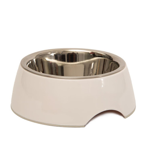 COMEDERO LOVING PETS RETRO ICE WHITE SMALL LOVING PETS  x 1 Estos comederos combinan estilo y funcionalidad, fabricados con acero inoxidable duradero y un exterior decorativo en distintos diseños y colores. Su base de goma antideslizante evita desplazamientos 