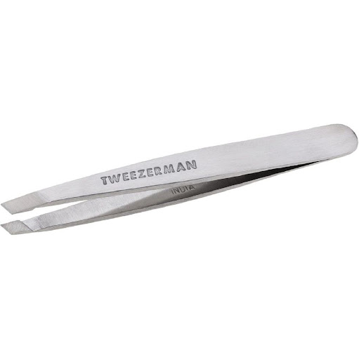 Pinza de Precision Para Cejas Tweezerman Mini Slant X1 Tweezerman  Caja x 1 CARACTERÍSTICAS PRINCIPALES:  
Calidad profesional, la punta inclinada a 25° es el ángulo perfecto para trabajar contra el hueso de la ceja.  
Las puntas perfectamente alineadas y limadas a mano se ci