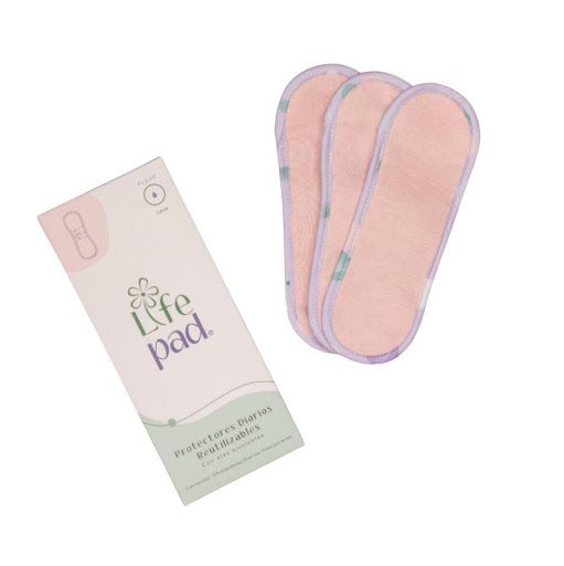 Protectores Diarios LifePad Caja - 3 unidades LifeCup Caja x 3 unidades x 3 unidades LifePad es un protector diario reutilizable con alas ajustables, está confeccionado con los más altos estándares de calidad.

Es delgado, anatómico y suave gracias a su diseño único y a su capa 100% d