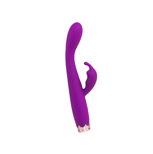 Majestic Vibrador Cleo Camtoyz Camtoyz Caja x 1 Majestic Vibrador Cleo Morado: Estimulación intensa y discreta con múltiples modos de vibración. Diseño ergonómico, elegante color morado y materiales de alta calidad para una experiencia placentera y