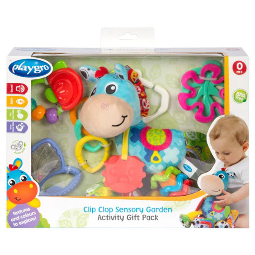 Pack De Regalo De Actividades Para El Jardín Sensorial Clip Clop PlayGrow Caja con ventana x 4 El Pack de Regalo de Actividades para el Jardín Sensorial Clip Clop es el set perfecto para estimular los sentidos de tu bebé desde los primeros meses. Incluye cuatro juguetes diseñados para fomentar 
