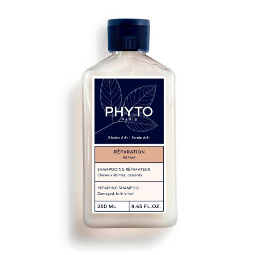 Shampoo Phyto Reparación 250 ml PHYTO Set x 1 El shampoo REPARACIÓN limpia con suavidad y repara los cabellos estropeados y quebradizos. En el corazón de la fórmula, un nuevo complejo biomimético ;KeratineA18+; procedente de la investigación vege