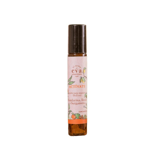 Aceite esencial Actívate con aceites esenciales de mandarina, limón y bergamota en roll-on x 10 ml El Jardín de Eva botella x 1 Aceite Esencial en Roll On Actívate 10 ml
El Aceite Esencial en Roll On Actívate combina aceites esenciales de mandarina, limón y bergamota, en un formato práctico y fácil de aplicar. Está diseñado pa