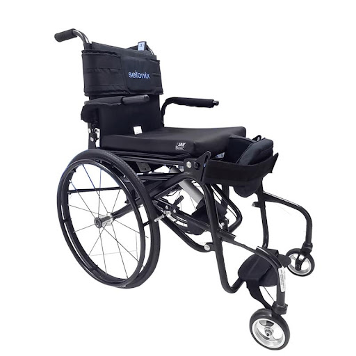 Silla Ruedas Manual Bipedesta. Setonix SETONIX Individual x 1 Silla de ruedas manual con sistema eléctrico de bipedestación, control manual fácil de usar, apoyabrazos abatibles y ruedas traseras de liberación rápida.