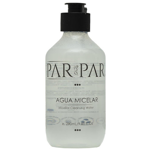 Agua Micelar 290ml PARPAR Tipo de envase: PET Biodegradable x 1.0 Nuestra agua micelar PARPAR limpia, tonifica e hidrata en un solo paso. Su fórmula combina ácido hialurónico, pepino, aloe vera y extracto de arroz, brindando una limpieza profunda sin resecar ni irri