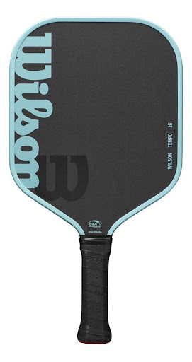 Pala de Pickleball Wilson Tempo 16mm (230grs) WILSON Papeleta x 1 Descubre la pala de pickleball Wilson Tempo 16mm, diseñada para llevar tu juego al siguiente nivel. Esta pala es la elección perfecta para jugadores intermedios y avanzados que buscan un mayor control