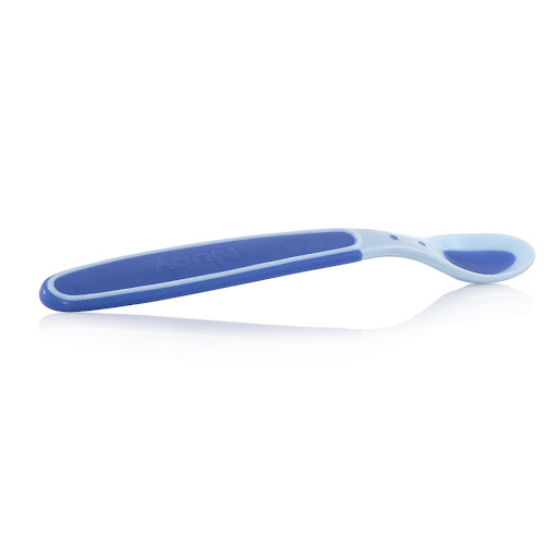 Set De Cucharas De Color Azul Con Borde Suave Nuby Blister x 3 Descubre el Set de Cucharas Termosensibles SoftColor, diseñado para hacer de la hora de comer una experiencia segura y placentera para tu bebé.