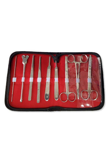 KIT DE DISECCION SUPER DENT AMALGADENT  x 1 Kit de disección Super Dent, compuesto por 9 instrumentos esenciales para prácticas de sutura y disección. Incluye: pinza de disección lisa de 14?cm, pinza con garra de 14?cm, pinza mosquito de 14?cm,