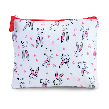 Cosmetiquera Novaway Blanca Diseño Figuras Rosadas x 1 und  