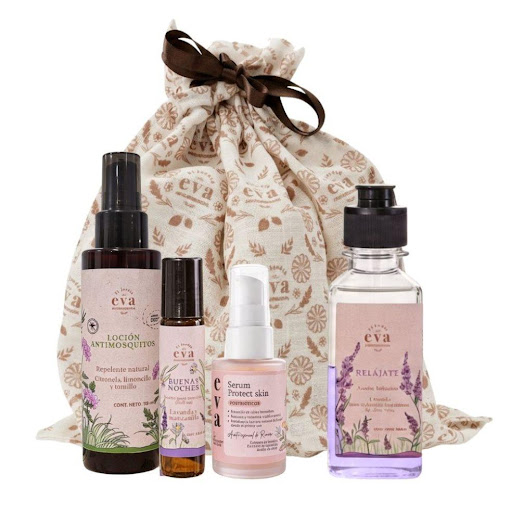Kit Supervivencia Tropical El Jardín de Eva combo x 1 Kit ideal para vacaciones en clima caliente. Protege tu piel en planes al aire libre, acompaña el cuidado después del sol y ayuda a cerrar el día con descanso y bienestar. Incluye Splash Antimosquitos