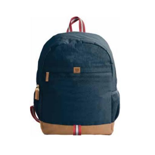 Morral Casual Wilson Porto-Novo (AZUL MARINO) Wilson Papeleta x 1 Modelo: Morral Casual Wilson Porto-NovoLleva tus esenciales con la máxima comodidad y organización gracias al Morral Casual Wilson Porto-Novo. Con una capacidad de 19 litros, este morral combina un di