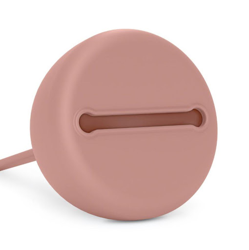 Suavinex Portachupetes Silicona Nude Suavinex caja x 1 Suavinex Portachupetes de Silicona Nude es un accesorio práctico y elegante para mantener el chupete limpio y siempre a mano. Fabricado en silicona flexible y de tacto suave, su diseño con asa permite