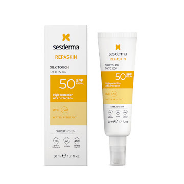 Fotoprotector Solar   Sesderma Repaskin Spf 50 Toque Seda x 50 ml  