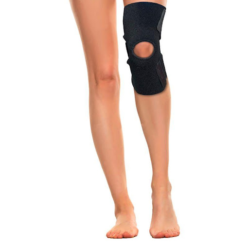Rodillera Neopreno Recovery Patelar Ajustable Recovery Individual x 1 Accesorio perfecto para aquellos que practican deportes o realizan trabajos laborales que requieren un cuidado especial de las rodillas. Confeccionadas en neopreno de alta calidad, esta rodillera ofre