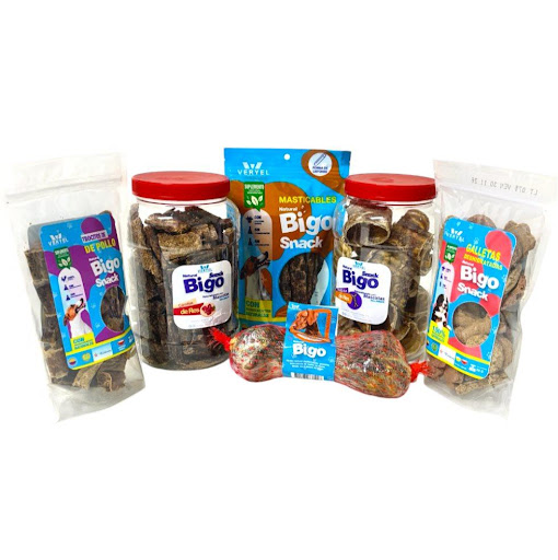 Combo snacks, Natural BIGO, deshidratados, 6 snacks, 1 combo Natural BIGO 1200 g  x 6  Combo de snacks naturales:
Trocitos de pollo 120 g: Snacks de pollo en forma de cabanitos (mollejas, corazones, menudencias, romero y cereales)
Hamburguecitas (galletas) 150g: Snacks de res cerdo y ve