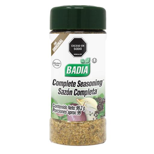 Sazón Completa Badia x 99.2 gr Badia Frasco x 1 La Sazón Completa Badia es una mezcla versátil y equilibrada de especias y hierbas, diseñada para realzar el sabor natural de carnes, aves, pescados, ensaladas y sopas. Ideal para incluir a todas tus 