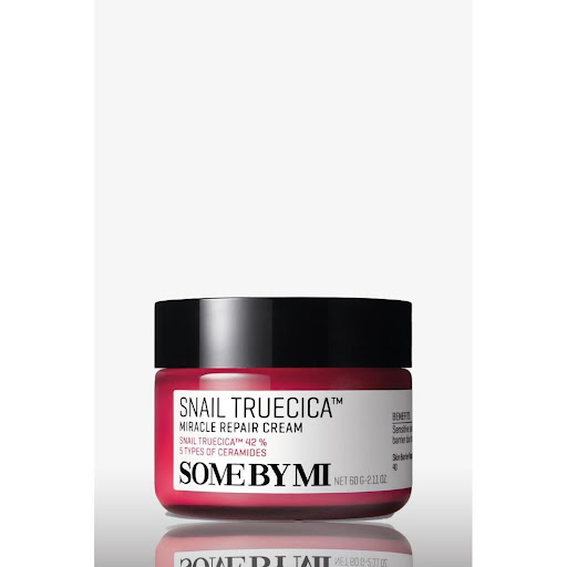 Snail Truecica Miracle Repair Crema Hidratante Some By Mi Crema en tubo de 60 gramos x 1 Crema facial aclarante y reparadora con mucina de caracol negro, centella asiática e ingredientes que ayudan a atenuar cicatrices formadas por acné. Formulada con:    420,000ppm de Snail Truecica: For