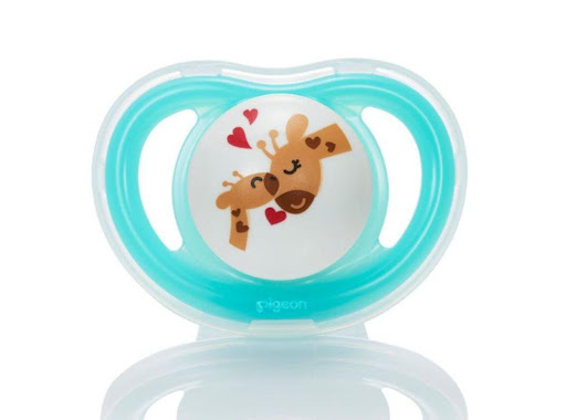 Chupo de Entretención Mini Light Talla L Jirafas Unisex Pigeon Blíster  x 1 Los bebés tienen una necesidad natural de succionar. Los chupos satisfacen sus necesidades y calman sus emociones, ayudan a los bebés a aprender la respiración nasal. 
Los chupos PIGEON están hechos d