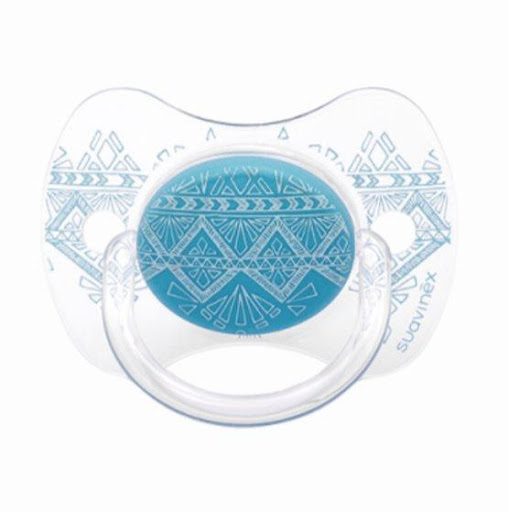 Suavinex Chupo Couture fisiológico 0+ meses Azul Claro Suavinex Caja x 1 El chupete Suavinex Couture combina diseño exclusivo con la máxima comodidad para tu bebé. Su tetina de silicona ultra suave favorece una succión natural, respetando el desarrollo oral. Además, su aca