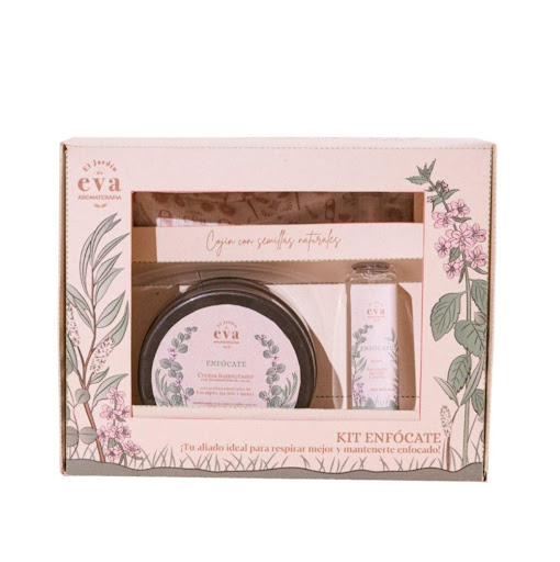 Kit Enfócate con aceites esenciales eucalipto, menta y tea tree x 3 und (cojín de semillas, splash y crema) El Jardín de Eva Caja x 1 El Kit Enfócate·Respira, con eucalipto, tea tree y menta, te acompaña cuando necesitas pausar, respirar mejor y recuperar el enfoque. Su aroma herbal mentolado ayuda a despejar vías respiratorias, acl