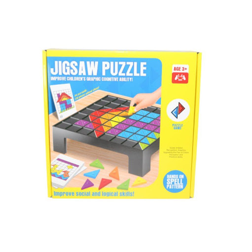 Tangram 150 Piezas 54 Motivos Caja Plasticos Asociados  x 1 Un innovador rompecabezas que reta la creatividad y la lógica, permitiendo a los niños descubrir y armar una gran variedad de figuras a partir de 150 piezas y 54 motivos distintos.Características del 