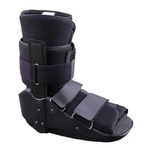 BOTA WALKER TOBILLO 43 CM T/L KR Tecnomed  x 1 Dispositivo ortopédico diseñado para facilitar la rehabilitación de lesiones en el tobillo y pie. Su estructura rígida reemplaza el yeso tradicional, proporcionando estabilidad y protección. Cuenta co