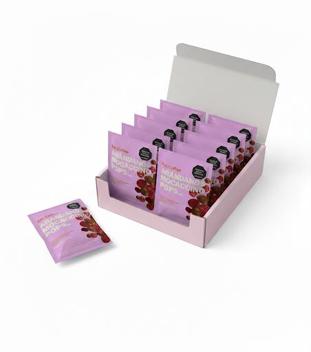 Box de Arándanos Mocaccino Pops Eat Coffee Caja con snacks individuales x 6 La dosis perfecta para toda la semana. Box saludable y funcional de arándanos deshidratados recubiertos de café y cacao x 6 unidades.