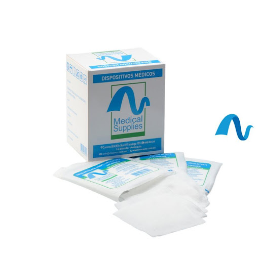 Gasa No Tejida Estéril 7.5 x 7.5 cm – Sobre x 5 Unidades Medical Supplies  Display por 20 sobres x 20 Sobres  Gasa no tejida estéril de 7.5 x 7.5 cm, presentada en display por 20 sobres. Suave, altamente absorbente y con bajo desprendimiento de pelusa. Ideal para limpieza y protección de heridas.