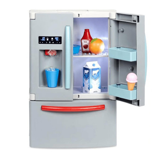 Set de Nevera Interactiva con Accesorios Little Tikes Little Tikes Caja x 1 ĦTransforma el juego de cocina de tus hijos con el Set de Nevera Interactiva Little Tikes! Este set incluye una nevera realista con puertas dobles, luz interior y sonidos auténticos que imitan el func