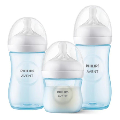 Set Recién Nacidos 3.0 Azul Philips Avent Caja x 1 Set de 3 mamaderas Philips Avent Natural Response SCD838/29 con tetinas que imitan el pecho, anti cólicos y antigoteo. Fácil limpieza, aptas para lavavajillas y libres de BPA.