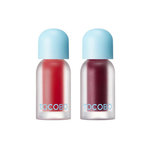 TOCOBO Duo Lip Oil – Tonos Chill Red & Plum Jam TOCOBO Brillos labiales x 2 Dúo de lip oils que hidrata y da brillo intenso a los labios, con los tonos Chill Red y Plum Jam, ideal para un acabado jugoso y natural durante todo el día.