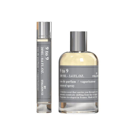 Perfume Emper 9 To 9 By Stallion 53 EDP 100ML + 20ML Emper Edp x 1 Descubre la elegancia y el carácter de Emper con el perfume EMPER 9 TO 9 BY SATALLION 53 EDP 100ML + 20ML, una fragancia sofisticada y moderna diseñada para hombres seguros, auténticos y con personali
