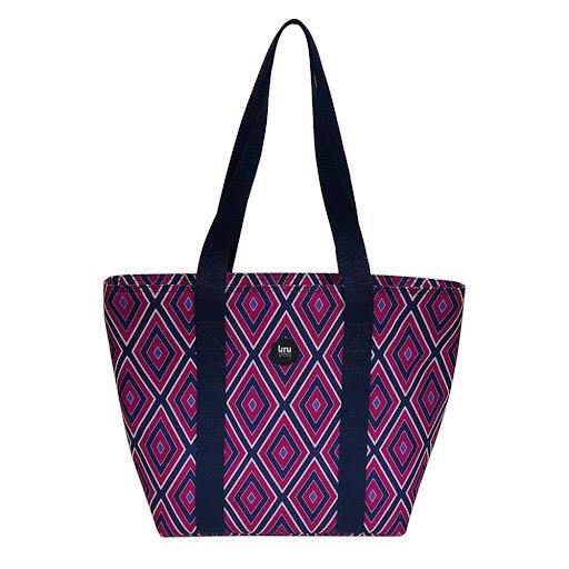 Lonchera Geometrica Cooler Uruyen Caja x 1 Interior en aluminio para conservar la temperatura  por mas tiempoMedidas:Ancho: 40 cmsProfundo: 13 cmsAlto: 23 cm