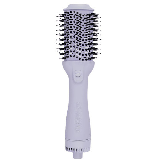 Cepillo Secador Doble voltaje Lila MANDARINNA BOG Unidad  x 1 El MEJOR Cepillo Secador del mercado, el UNICO doble voltaje, que puedes llevar contigo a todo el mundo.
Seca, Cepilla y Estiliza tu cabello.
¡BLOWER en casa como una Pro!

🤍 Gracias al recubrimiento 