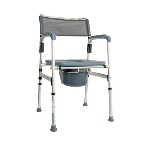 SILLA SANITARIA PLEGABLE SIN RUEDAS ALUMINIO KB215SR-AL IMPORMEDICAL  x 1 Fabricada en aluminio anodizado ligero, sin ruedas. Diseñada para facilitar la higiene de personas con movilidad reducida, incorpora asiento sanitario con tapa, recipiente removible con tapa, y altura