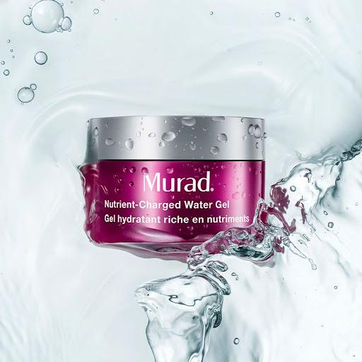 Gel Hidratante Murad Nutrient-Charged Murad Caja x 1 Gel ultrahidratante con una potente mezcla de vitaminas, minerales y péptidos que fortalece la barrera de la piel y mejora su elasticidad. Proporciona hidratación intensa y duradera, dejando la piel m