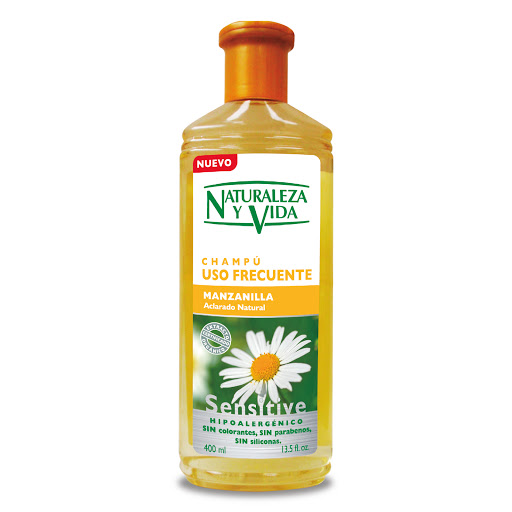 Shampoo Naturaleza Y Vida Uso Frecuente Sensitive Manzanilla x 400 ml
