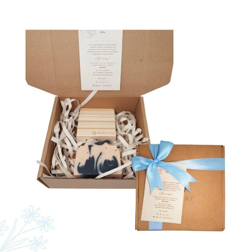 Kit Detalle Natural: Jabón Artesanal Kahai + Jabonera Kahai Jabón Artesanal con Cacay x 2 undefined